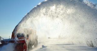 spray-snow_1024 arctic